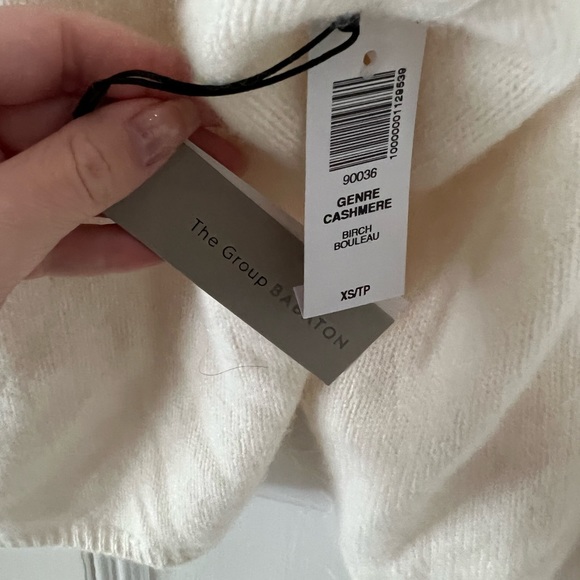 NWT Aritzia 100% Genre Cashmere Sweater - Picture 8 of 8